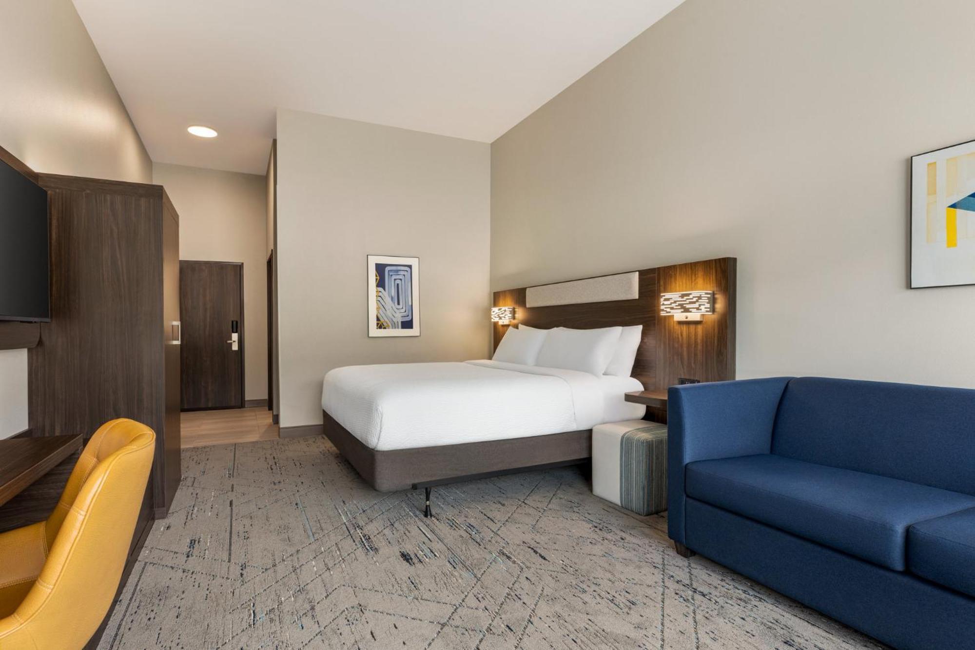 Holiday Inn Express & Suites Rhinelander By Ihg Bagian luar foto