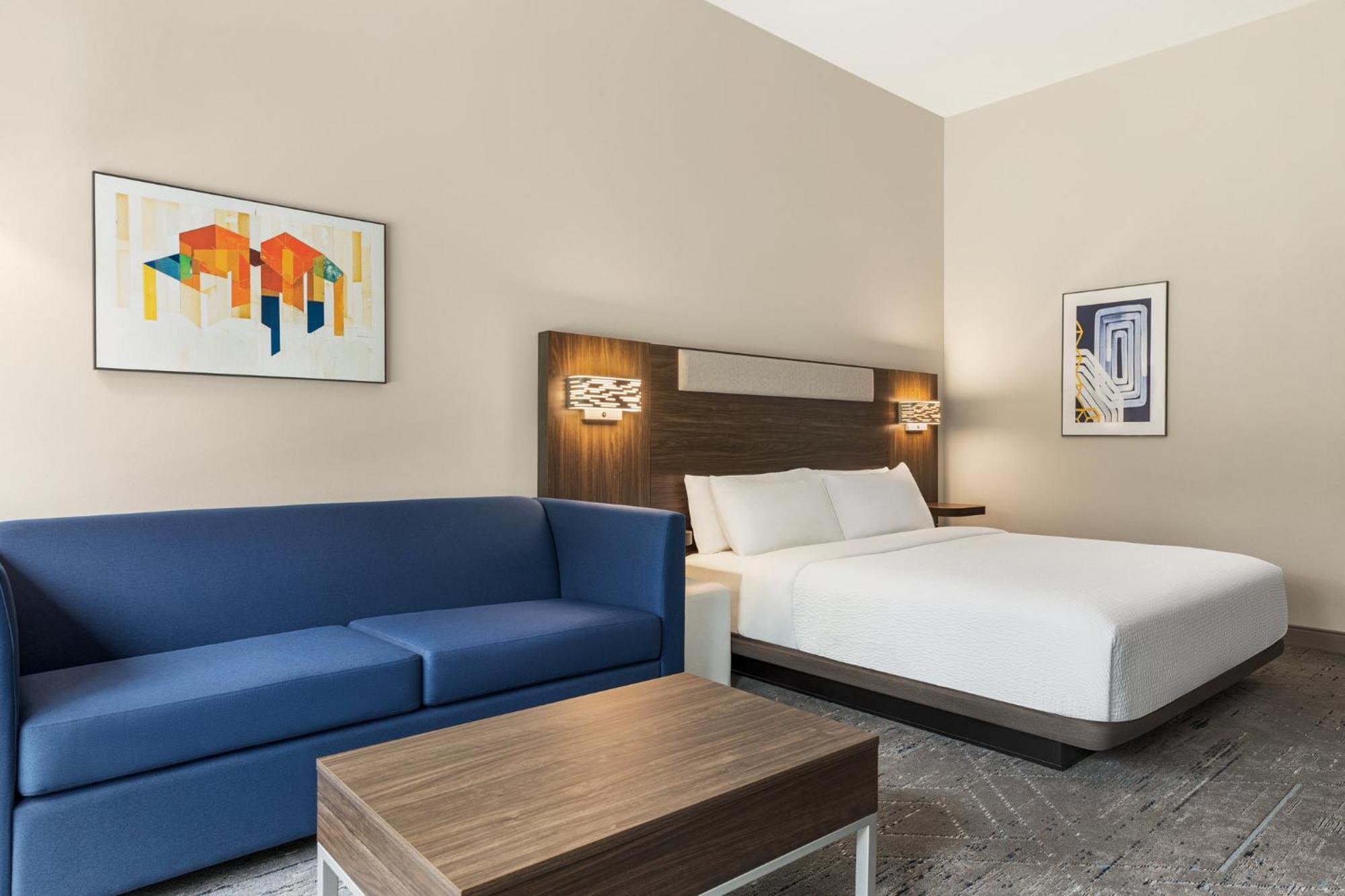 Holiday Inn Express & Suites Rhinelander By Ihg Bagian luar foto