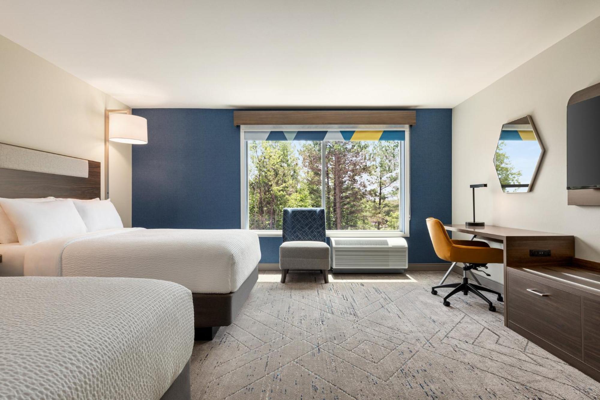 Holiday Inn Express & Suites Rhinelander By Ihg Bagian luar foto